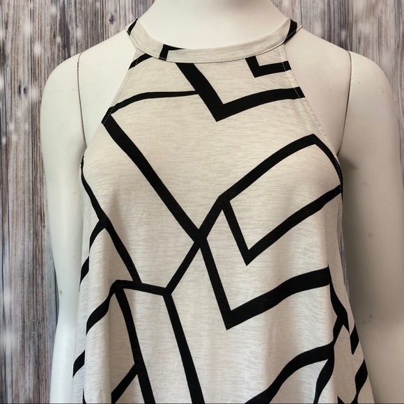 Sale 5 For $25 Altar’d State Top - Picture 3 of 5